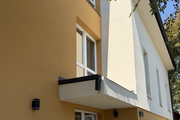VIRÁG UTCAI 6 LAKÁSOS TÁRSASHÁZ GENERÁLKIVITELEZÉSE - Nyíregyháza